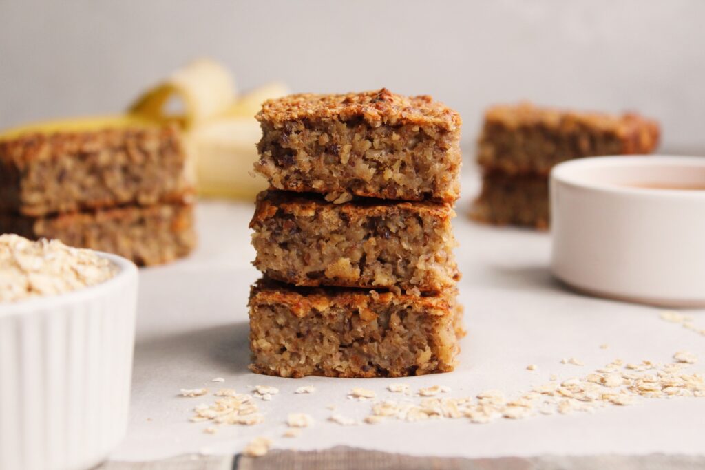healthy banana oat bars