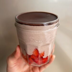 Blended Strawberry Oats (With a Chocolate Shell!)