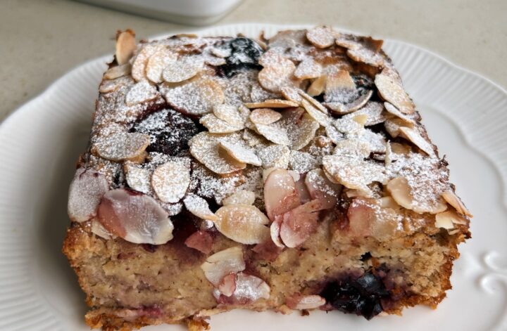 Cherry Bakewell Baked Oats