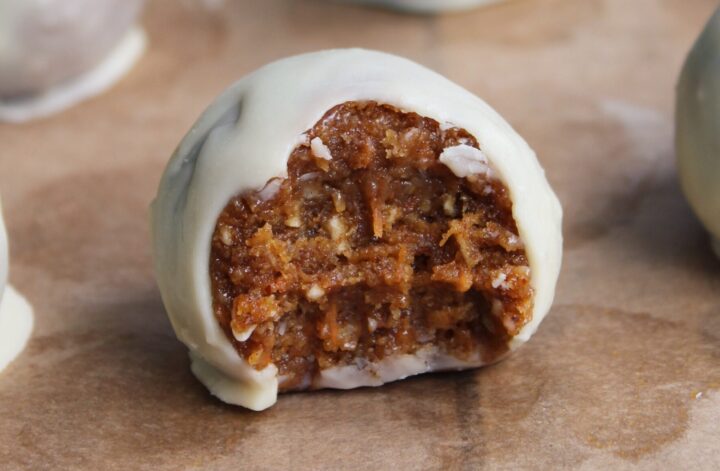 No Bake Carrot Cake Bites