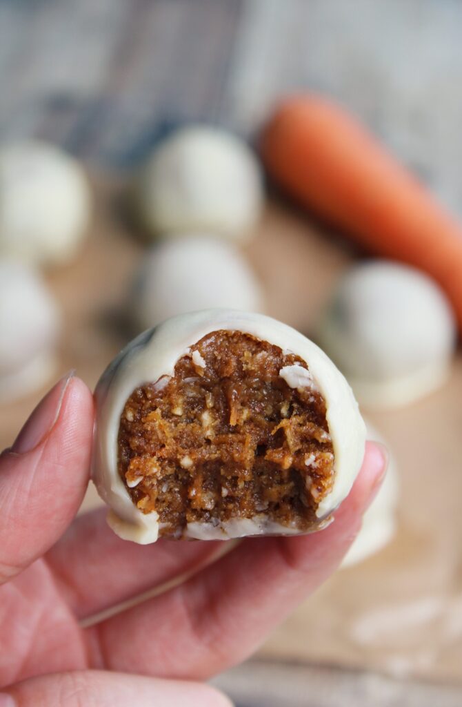 No Bake Carrot Cake Bites 