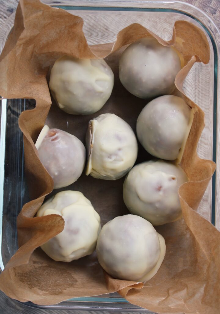 No Bake Carrot Cake Bites 