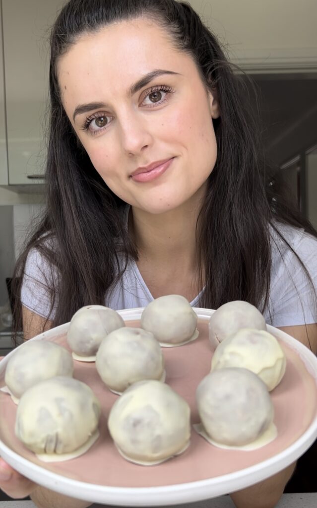 No Bake Carrot Cake Bites