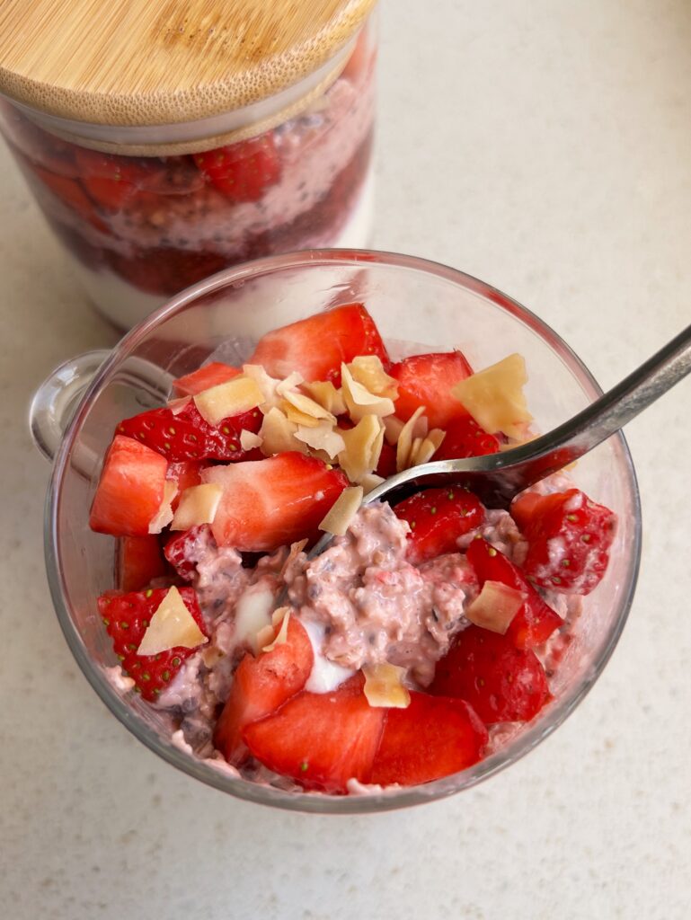 Strawberry Overnight Oat Jars