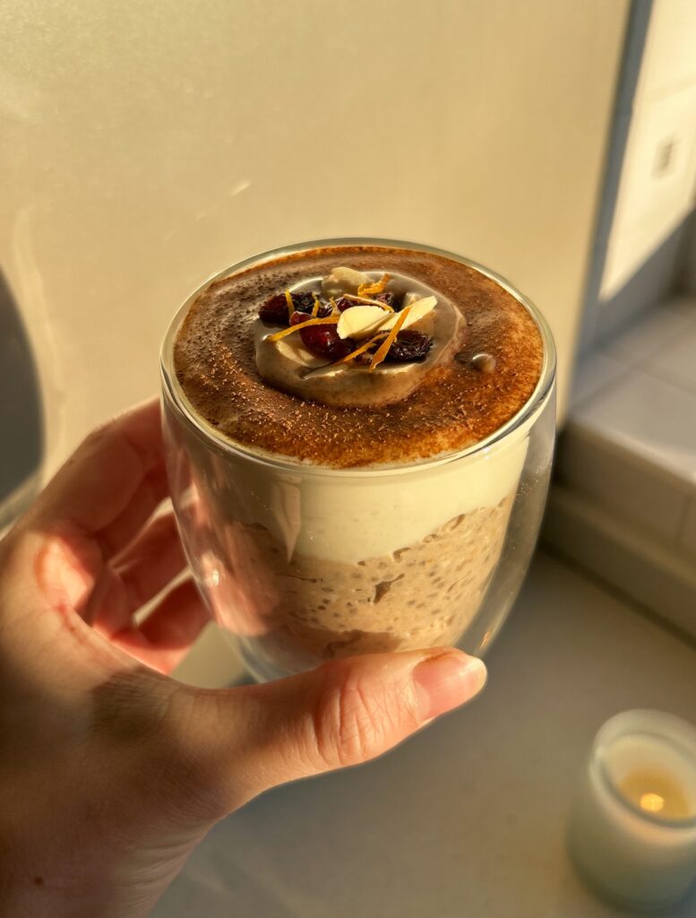 Mince Pie Overnight Oats