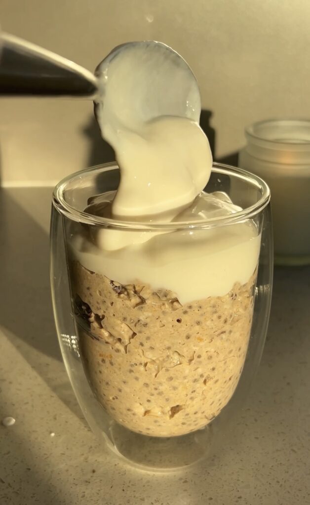 Mince Pie Overnight Oats