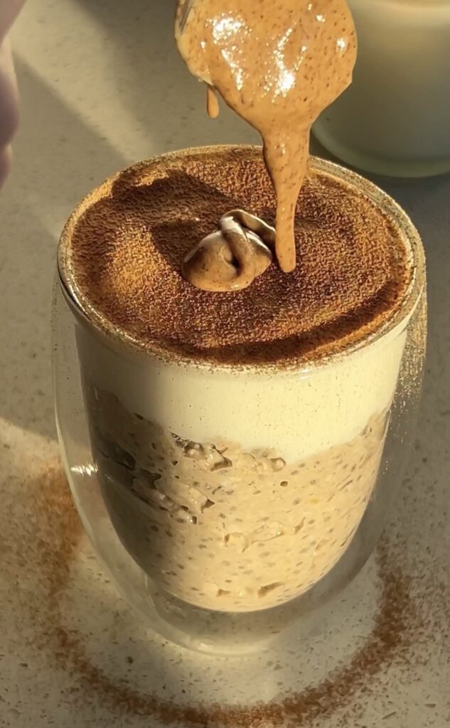 Mince Pie Overnight Oats