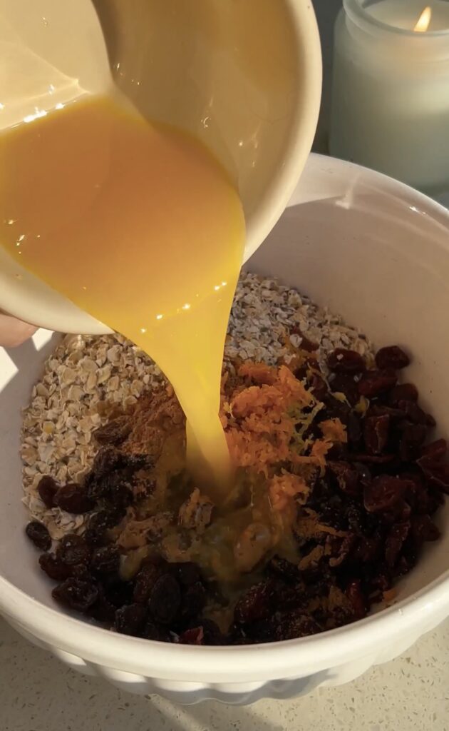 Mince Pie Overnight Oats