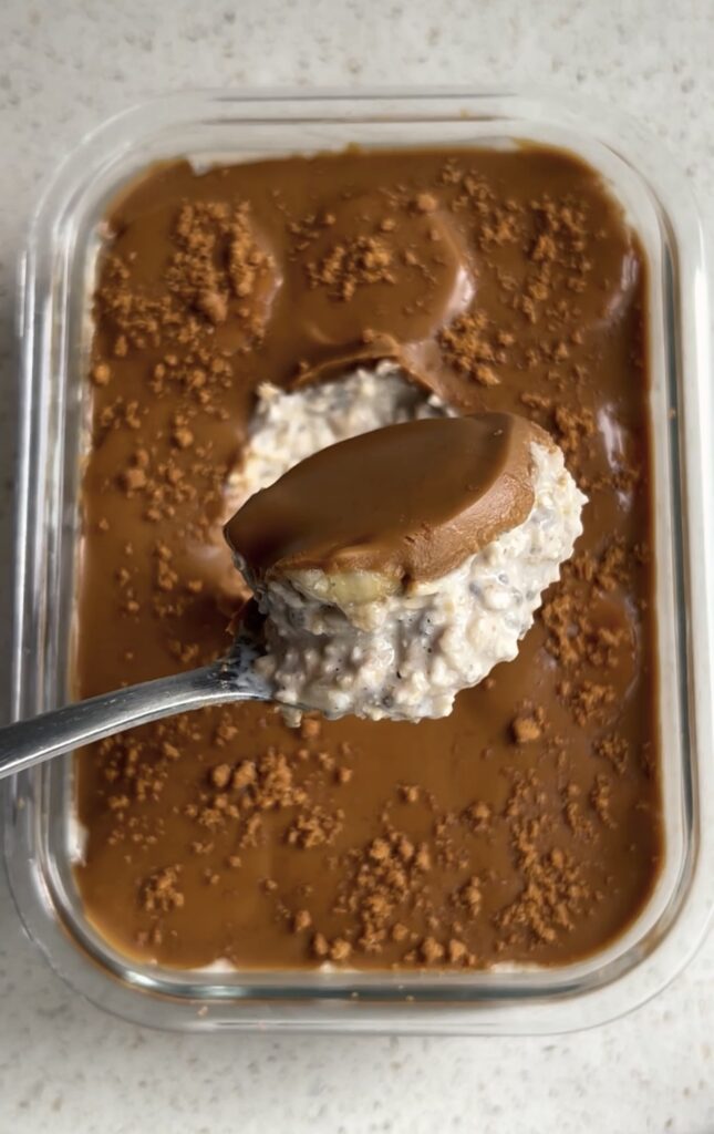 Biscoff Banana Overnight Oats