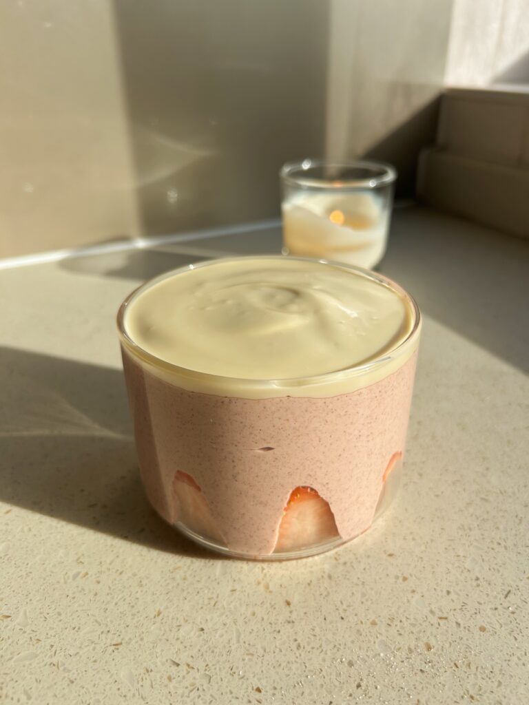 Strawberry Cheesecake Blended Oats